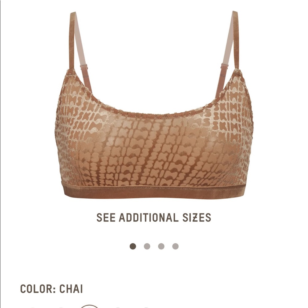 SKIMS velvet scoop bra NWT